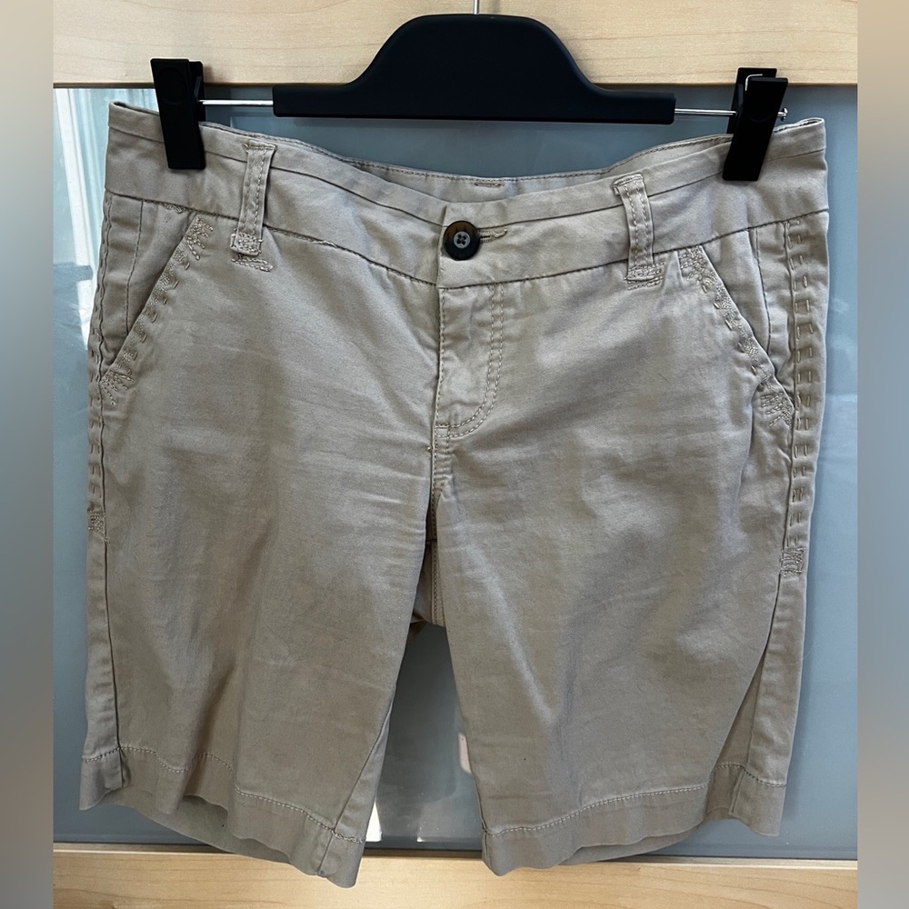 BKE Payton bermuda khaki shorts sz 29